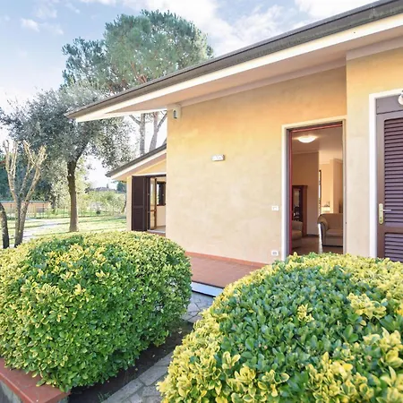 Ferienhaus Lovely In With Wifi Camaiore
